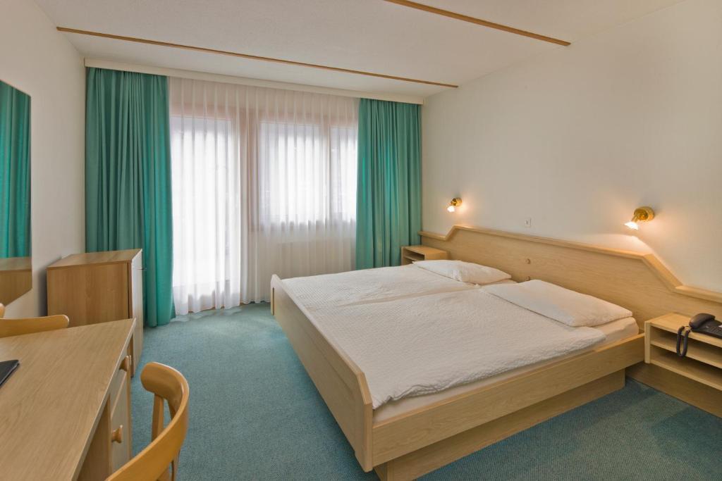 Hotel Olympica Brig-Glis Zimmer foto